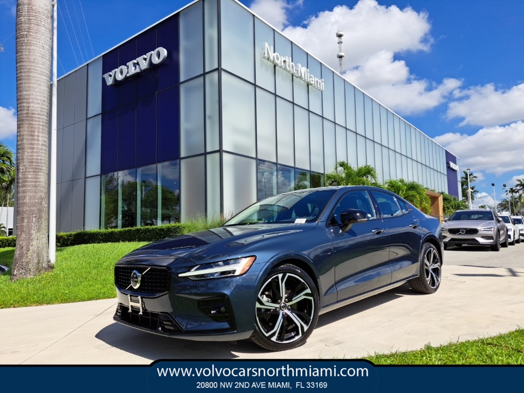2025 Volvo S60 CORE
