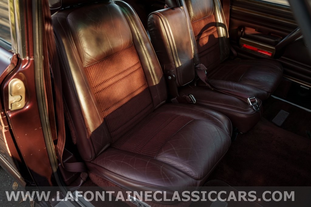 1991 Jeep Grand Wagoneer 201