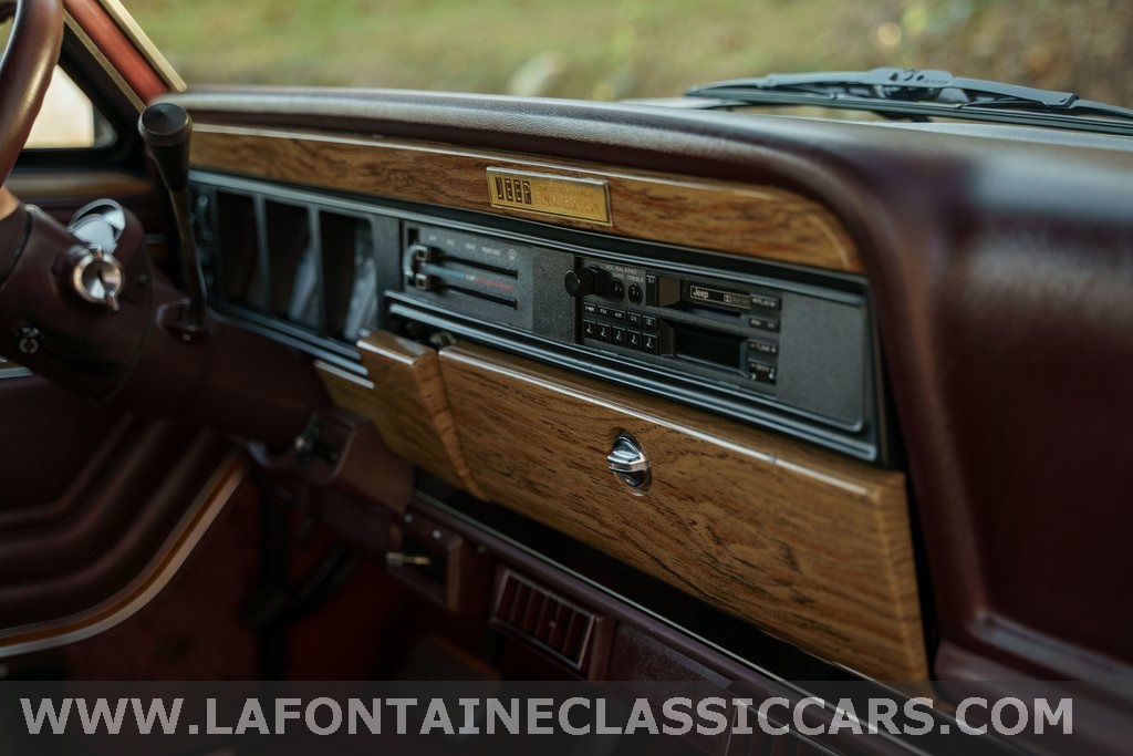 1991 Jeep Grand Wagoneer 205