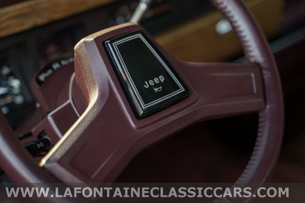 1991 Jeep Grand Wagoneer 207