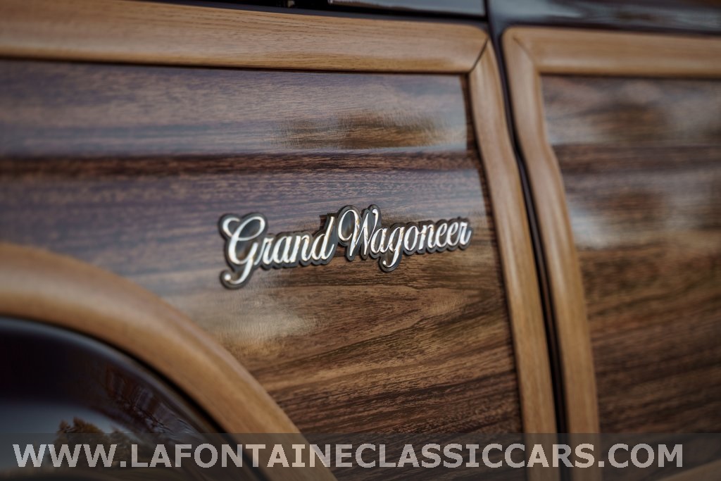 1991 Jeep Grand Wagoneer 43