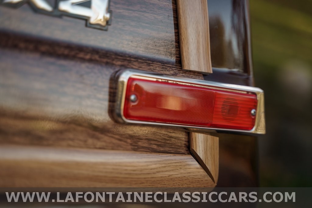 1991 Jeep Grand Wagoneer 57