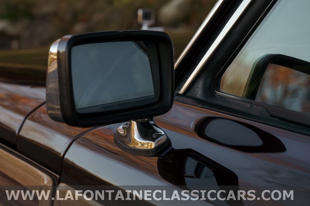 1991 Jeep Grand Wagoneer 69