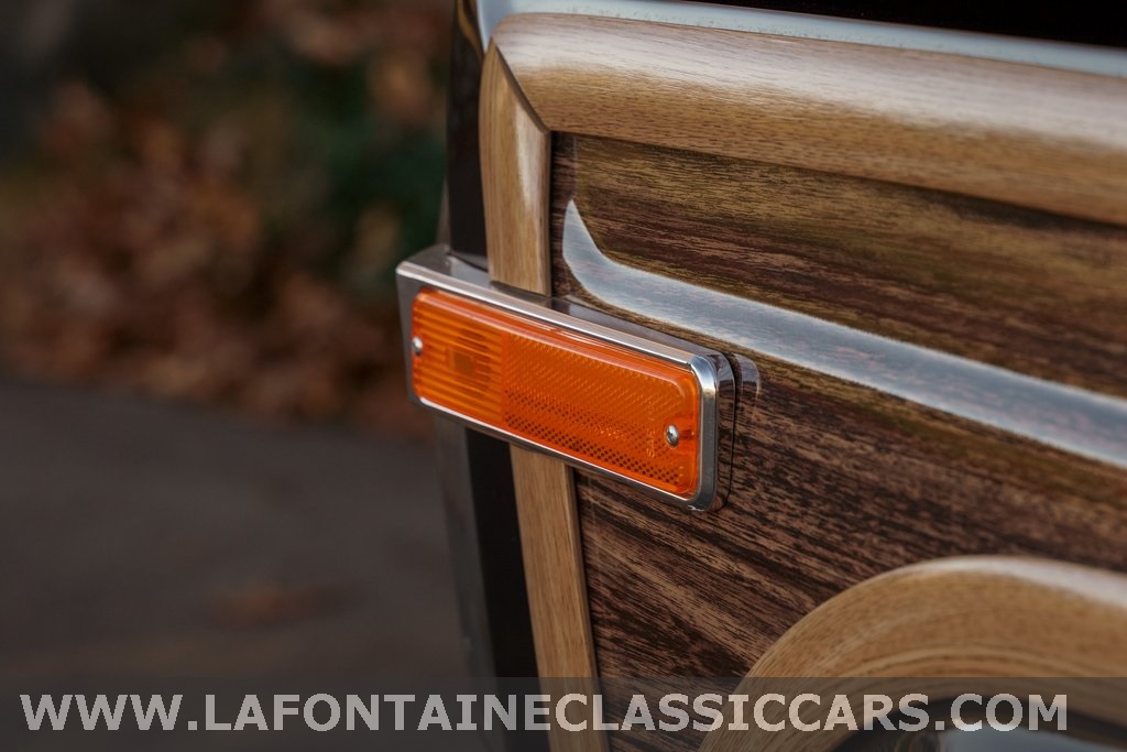1991 Jeep Grand Wagoneer 73