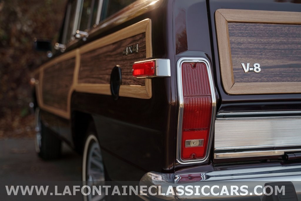 1991 Jeep Grand Wagoneer 145
