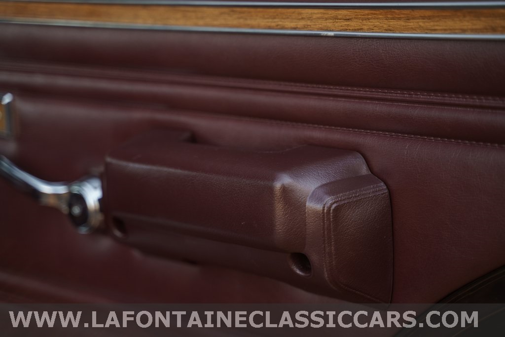 1991 Jeep Grand Wagoneer 183