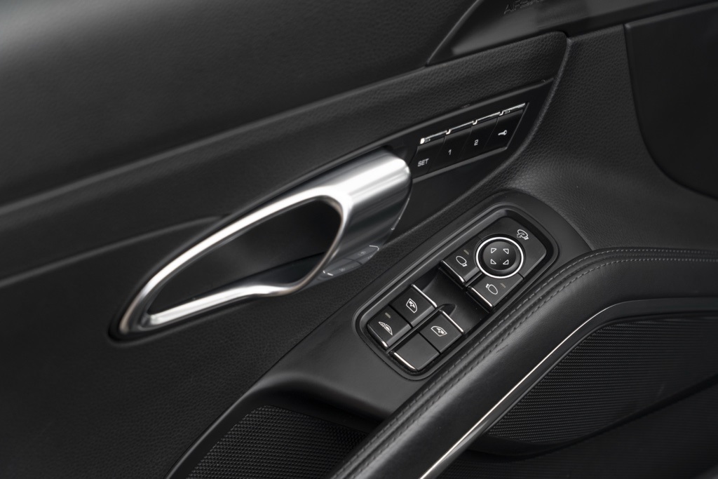 2019 Porsche 911 - Thumbnail 8