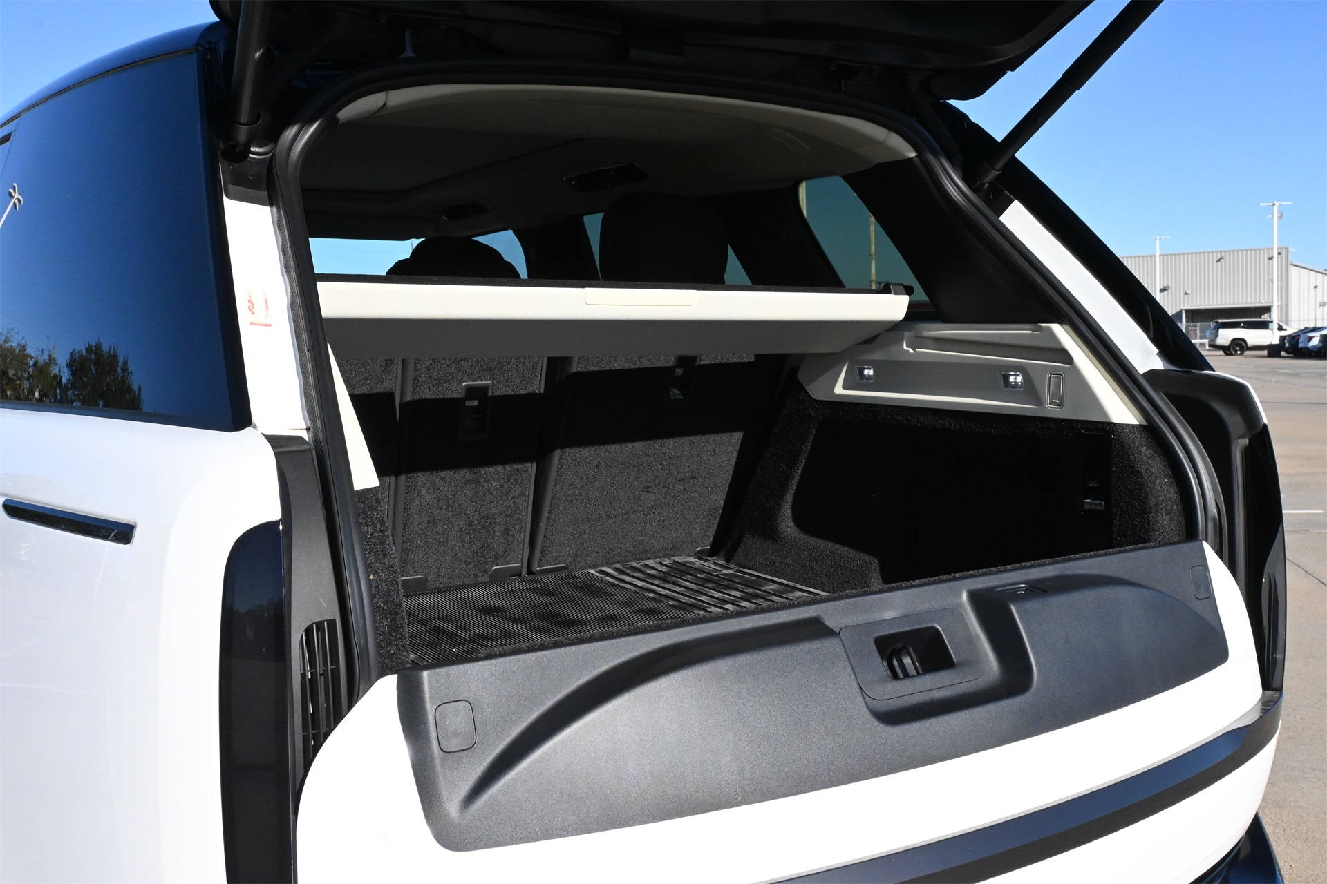 2024 Land Rover Range Rover SE White at Bayway Cadillac Southwest