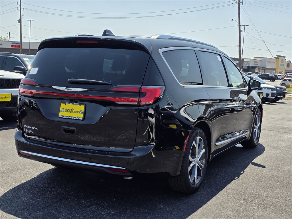 2026 Chrysler Pacifica Pinnacle Black at Martin Chrysler Dodge Jeep Ram