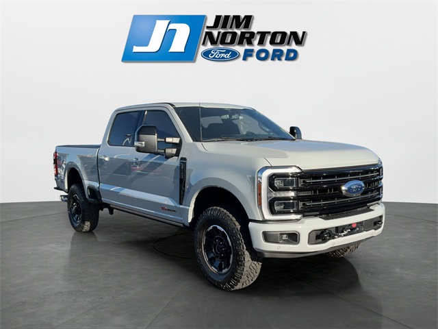 2025 Ford F-250 Super Duty Platinum Crew Cab 4WD