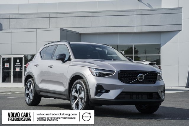 2026 Volvo XC40 B5 Plus AWD