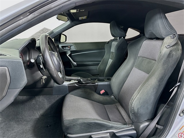 2017 Toyota GR86 Base photo 9