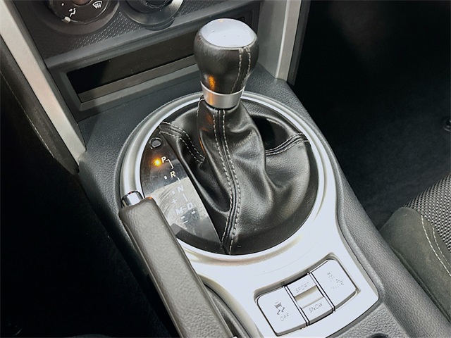 2017 Toyota GR86 Base photo 16
