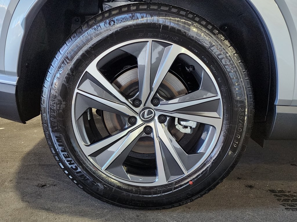 Thumbnail: 2026 Lexus RX - 4