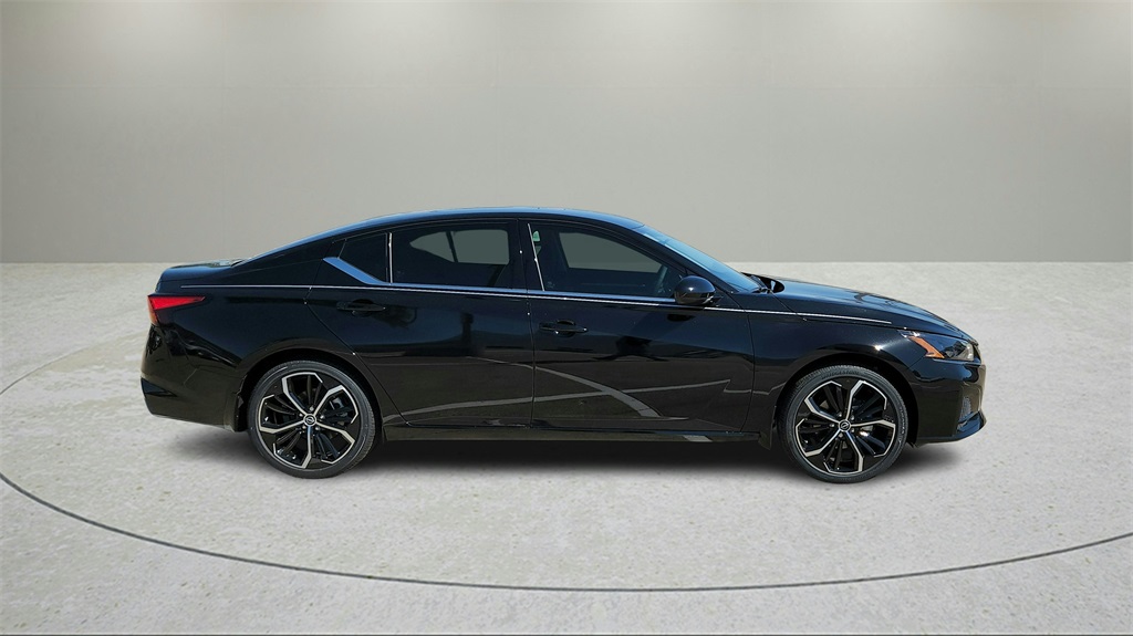 2025 Nissan Altima