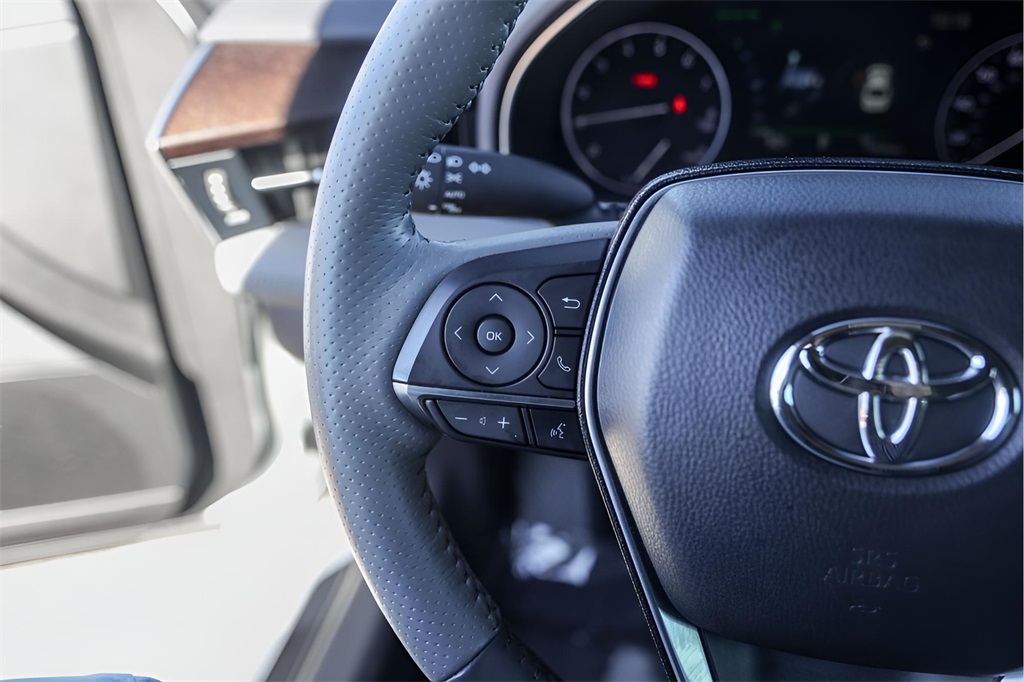 Used Car 2020 Toyota Avalon  Limited For Sale Under $35,000 In Austin, Texas