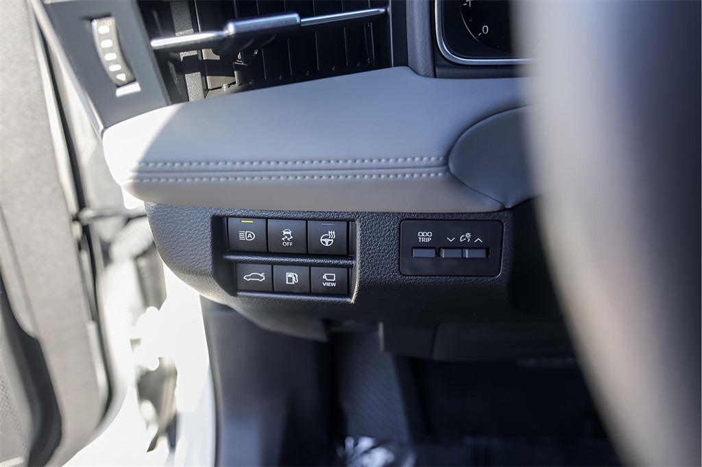 Used Car 2020 Toyota Avalon  Limited For Sale Under $35,000 In Austin, Texas