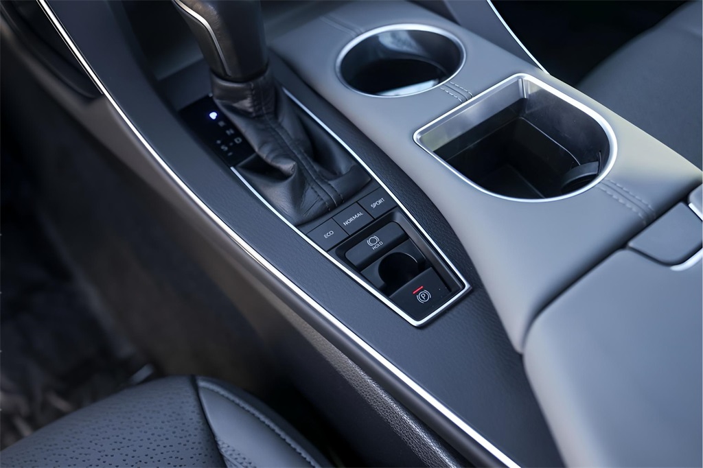 Used Car 2020 Toyota Avalon  Limited For Sale Under $35,000 In Austin, Texas