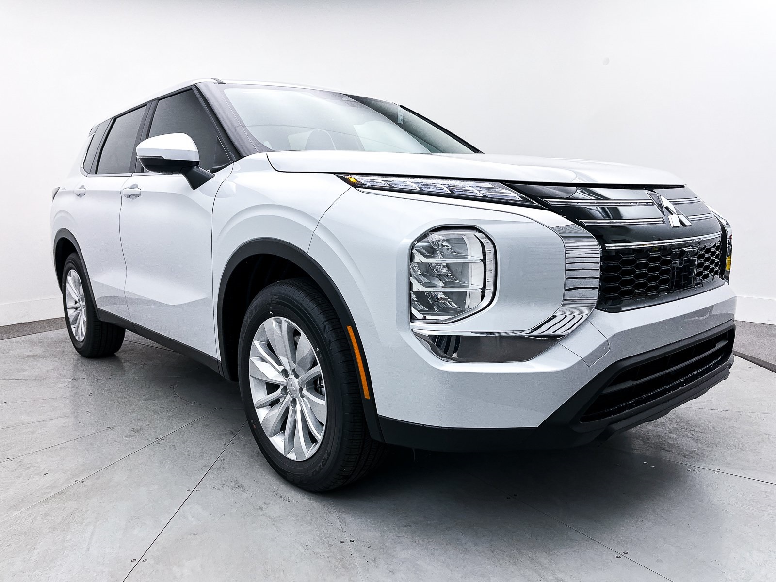 2025 Mitsubishi Outlander