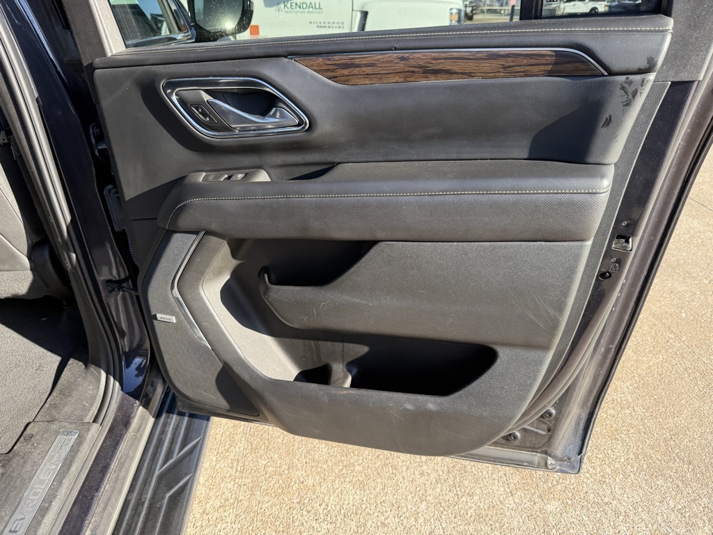 2023 Chevrolet Suburban Premier Gray at Monument Chevrolet