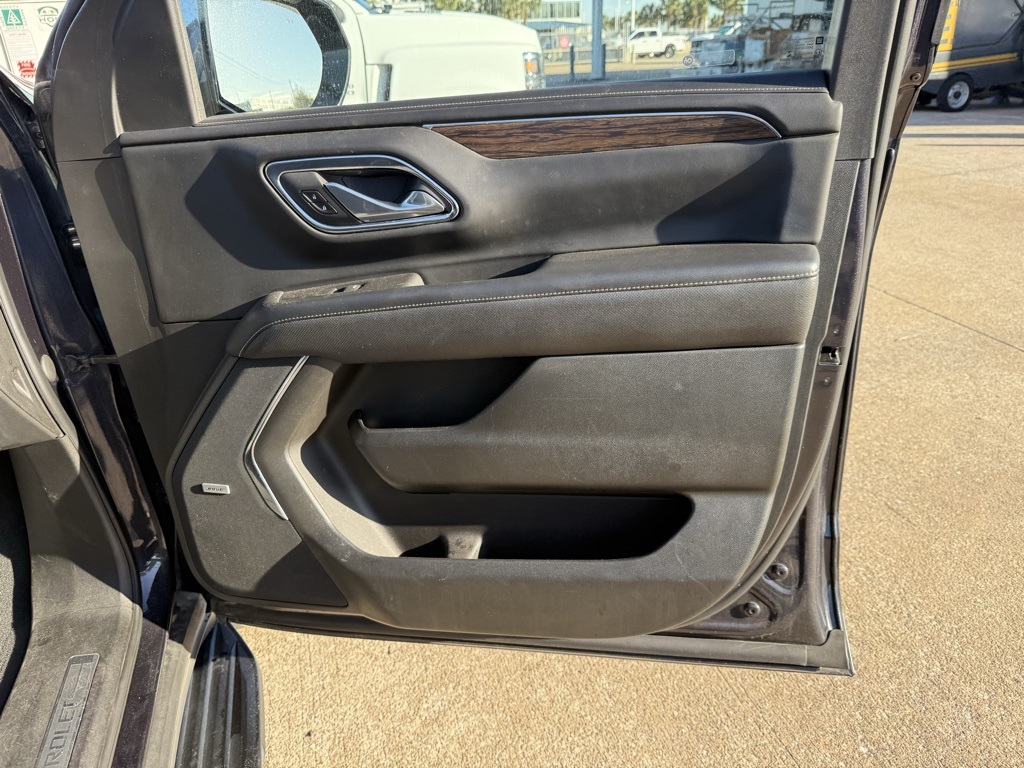 2023 Chevrolet Suburban Premier Gray at Monument Chevrolet