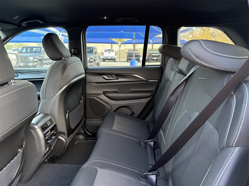 New Car 2025 Jeep Grand Cherokee  Laredo For Sale Under $35,000 In San Marcos, Texas