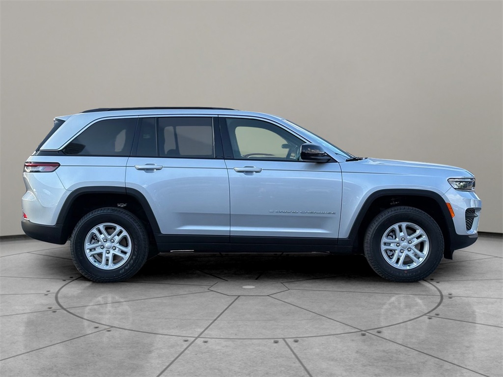New Car 2025 Jeep Grand Cherokee  Laredo For Sale Under $35,000 In San Marcos, Texas