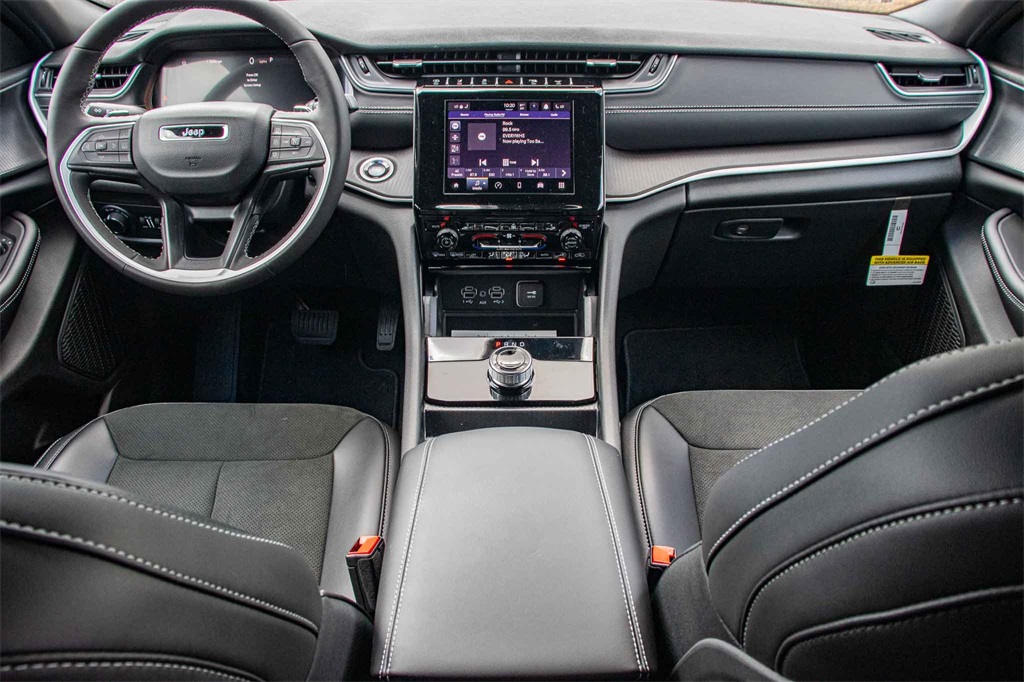 New Car 2025 Jeep Grand Cherokee L  Altitude X For Sale Under $50,000 In San Marcos, Texas