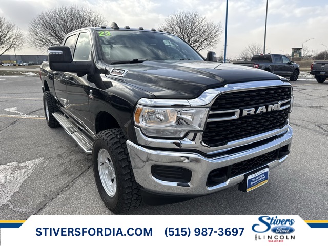 2023 RAM 2500 Tradesman Crew Cab 4WD