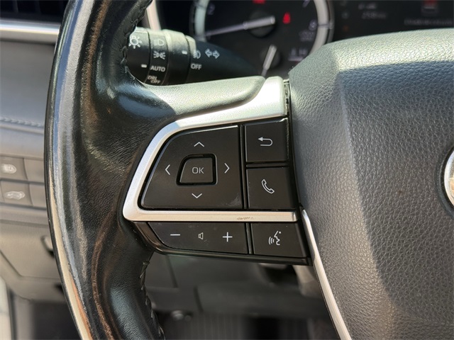 2022 Toyota Highlander XLE  at Tom Peacock Cadillac