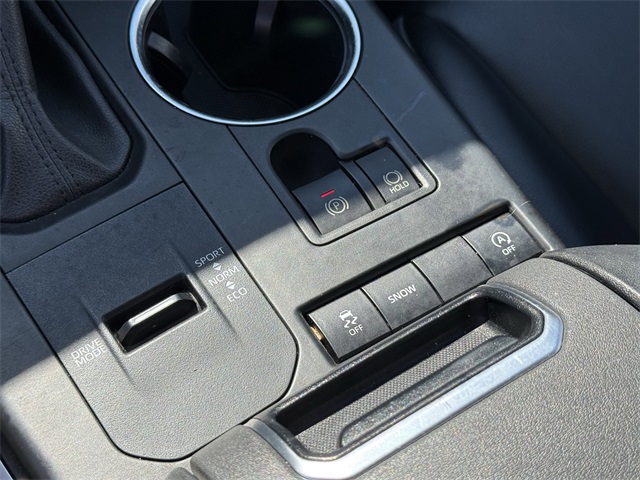 2022 Toyota Highlander XLE  at Tom Peacock Cadillac