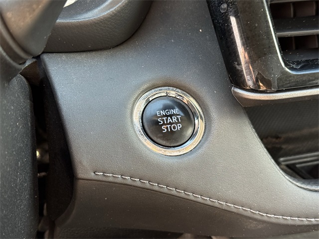 2022 Toyota Highlander XLE  at Tom Peacock Cadillac