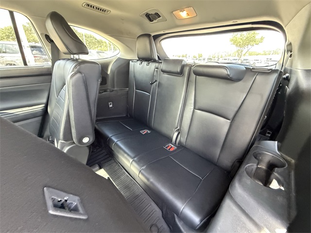 2022 Toyota Highlander XLE  at Tom Peacock Cadillac