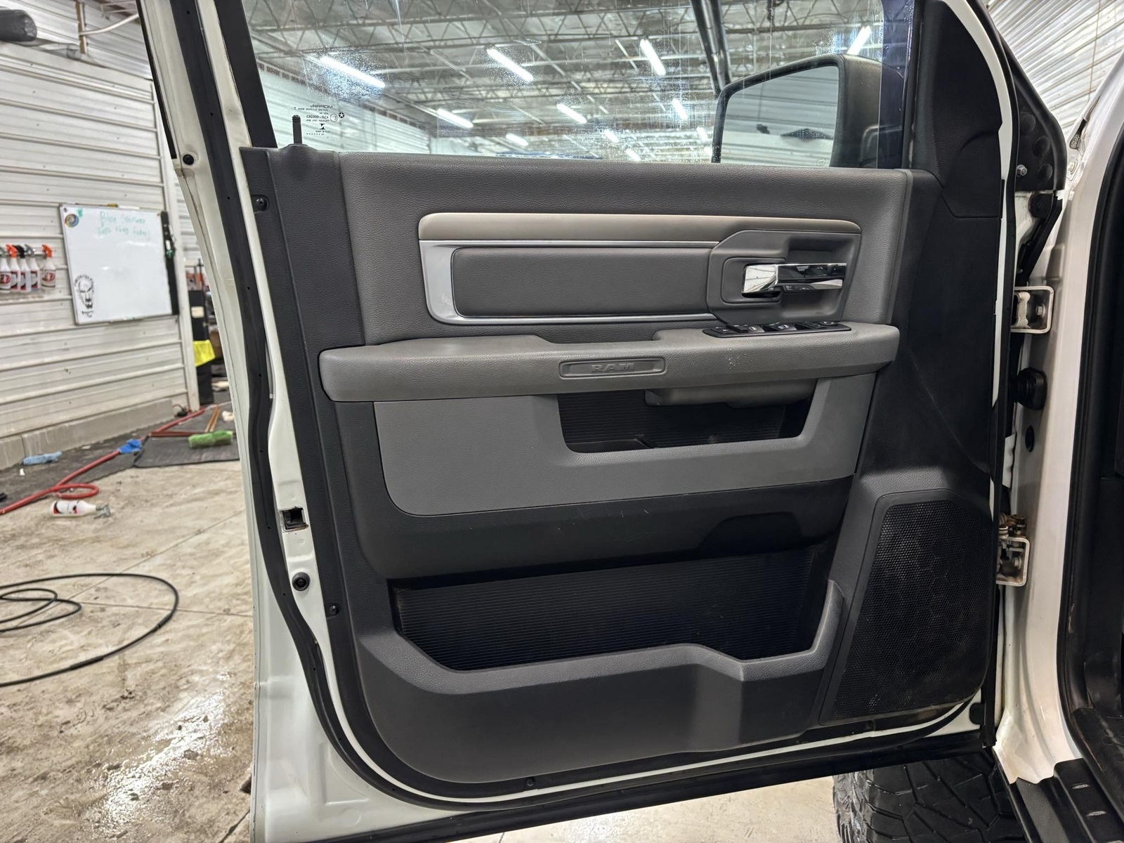 2016 Chevrolet Silverado 1500 LT photo 20