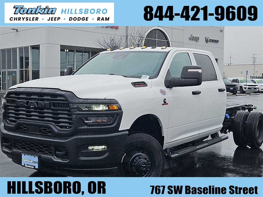 2026 RAM 3500 Chassis Tradesman Crew Cab LB DRW 4WD