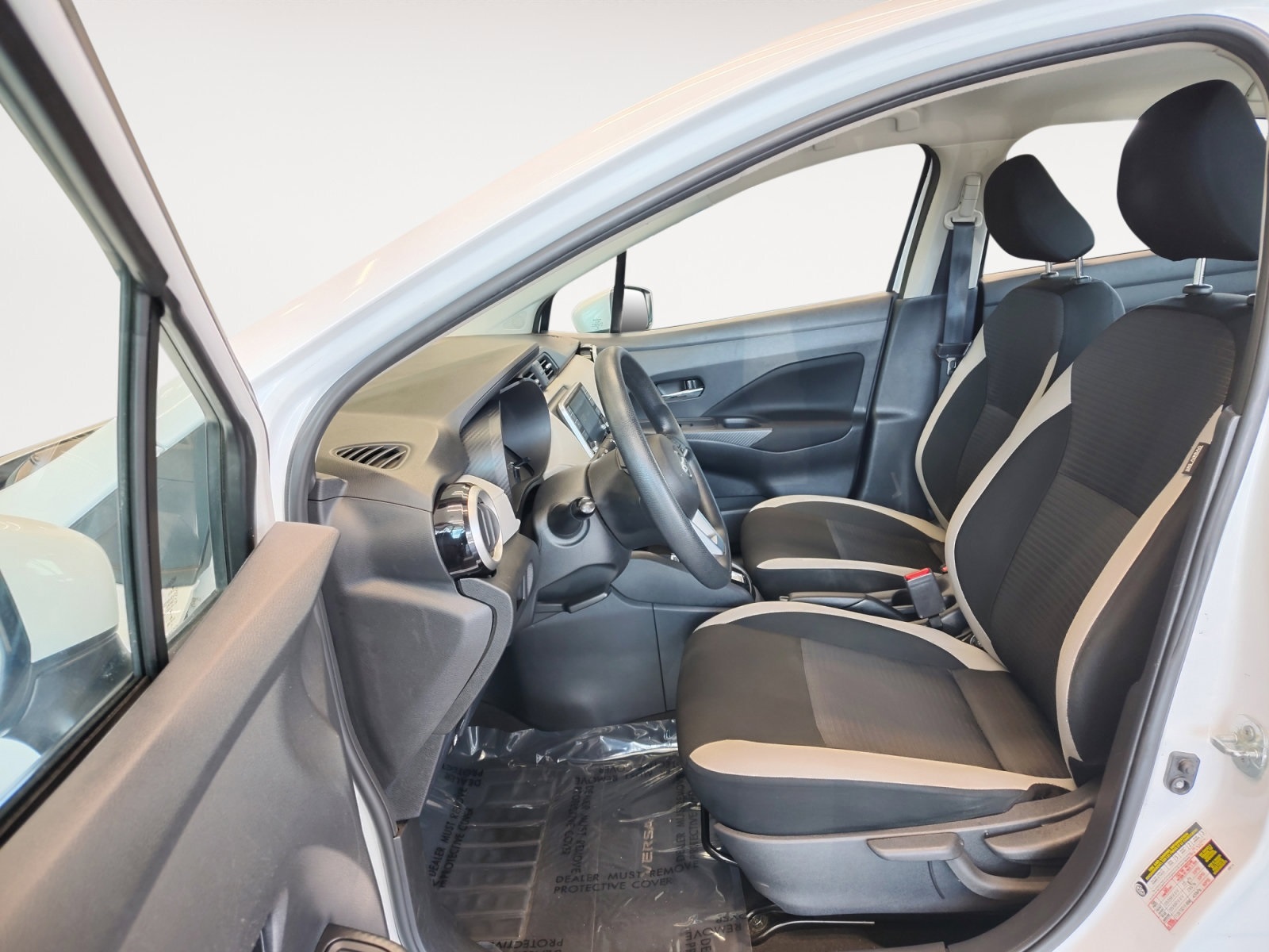 Used Car 2022 Nissan Versa  1.6 Sv For Sale Under $20,000 In San Antonio, Texas