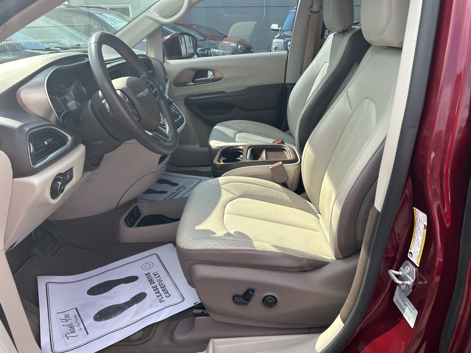 2017 Chrysler Pacifica Touring L photo 17
