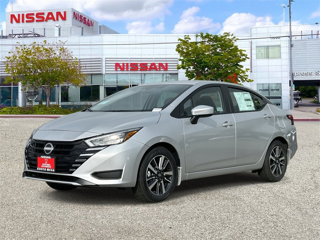 2025 Nissan Versa SV's photo