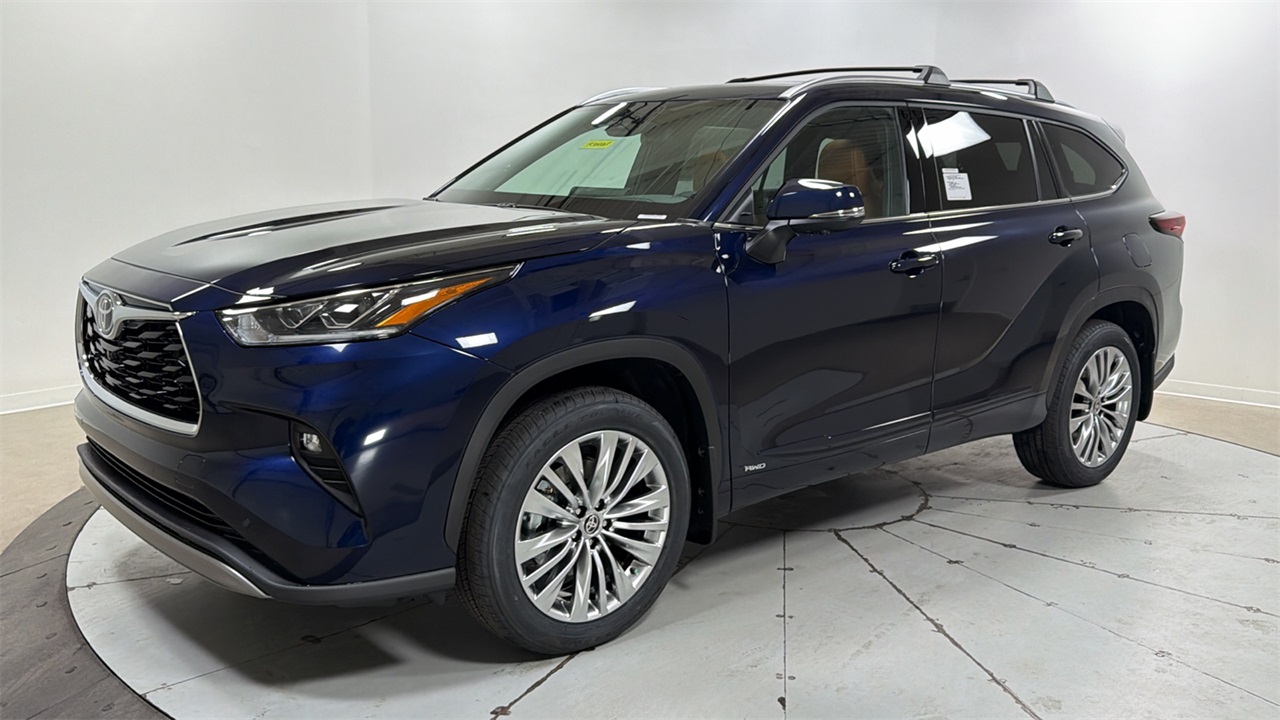 2026 Toyota Highlander Hybrid Platinum AWD
