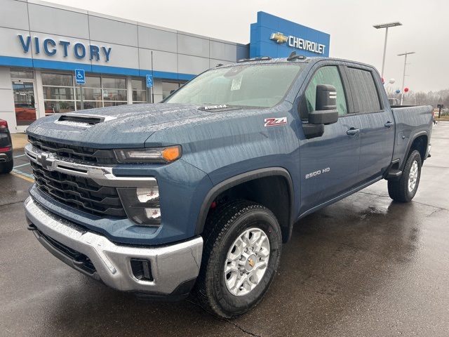 2025 Chevrolet Silverado 2500HD LT Crew Cab 4WD