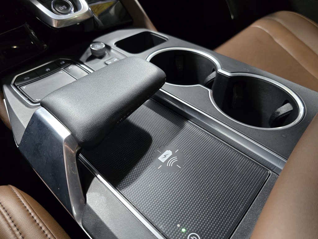 Thumbnail: 2023 Acura MDX - 25