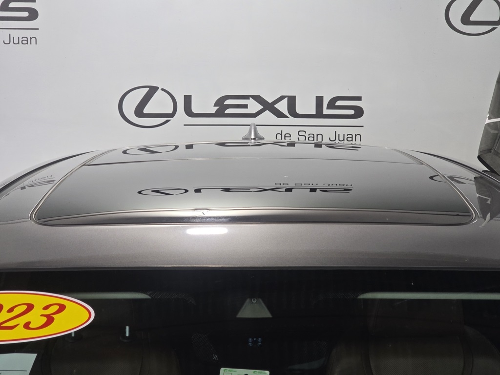 Thumbnail: 2023 Acura MDX - 7