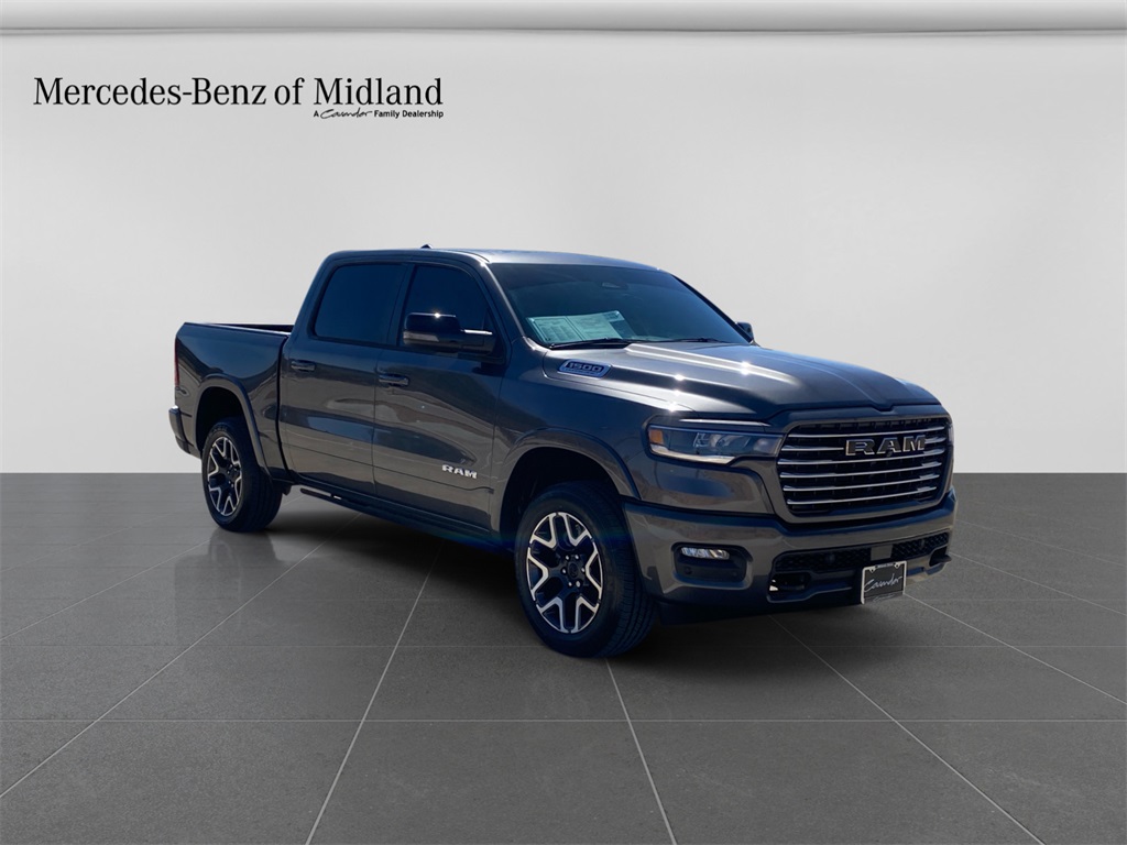 2026 RAM 1500 Laramie Crew Cab 4WD