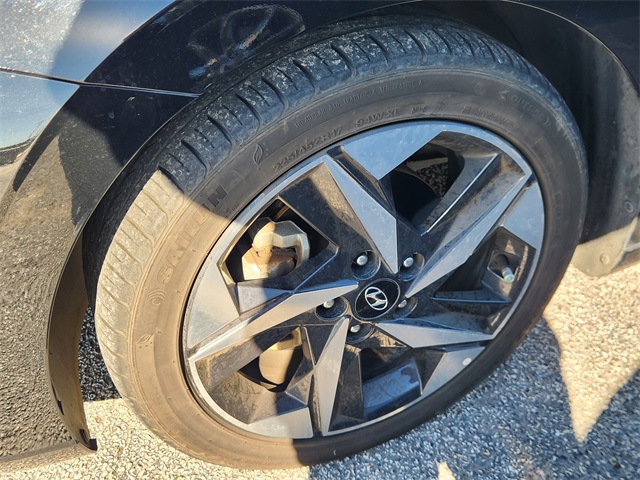 2021 Hyundai Elantra Limited Black at Martin Chrysler Dodge Jeep Ram