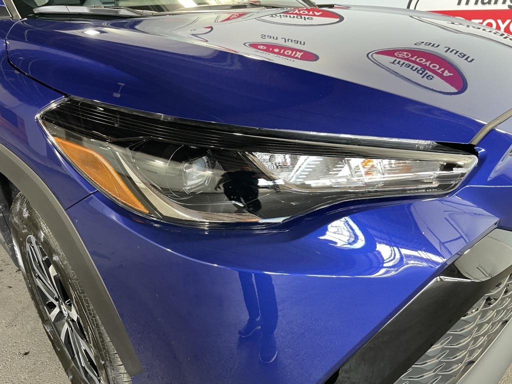 Thumbnail: 2026 Toyota Corolla Cross - 10