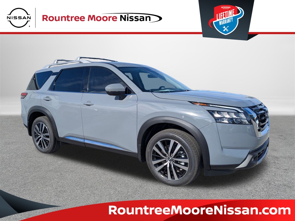 2025 Nissan Pathfinder Platinum FWD