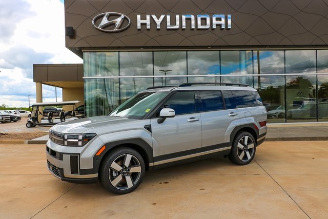 2025 Hyundai Santa Fe Limited's photo