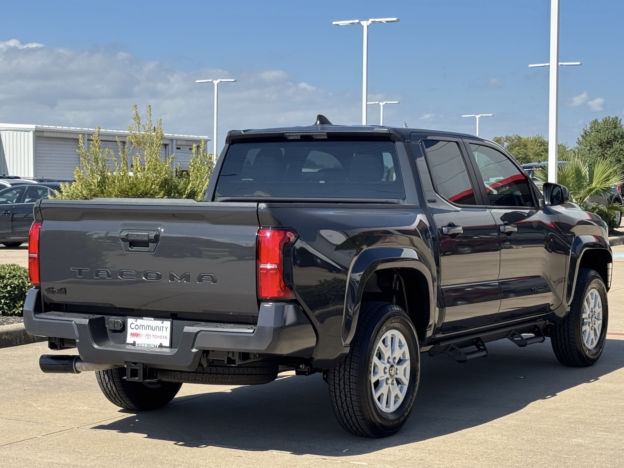 2025 Toyota Tacoma SR5 - 11