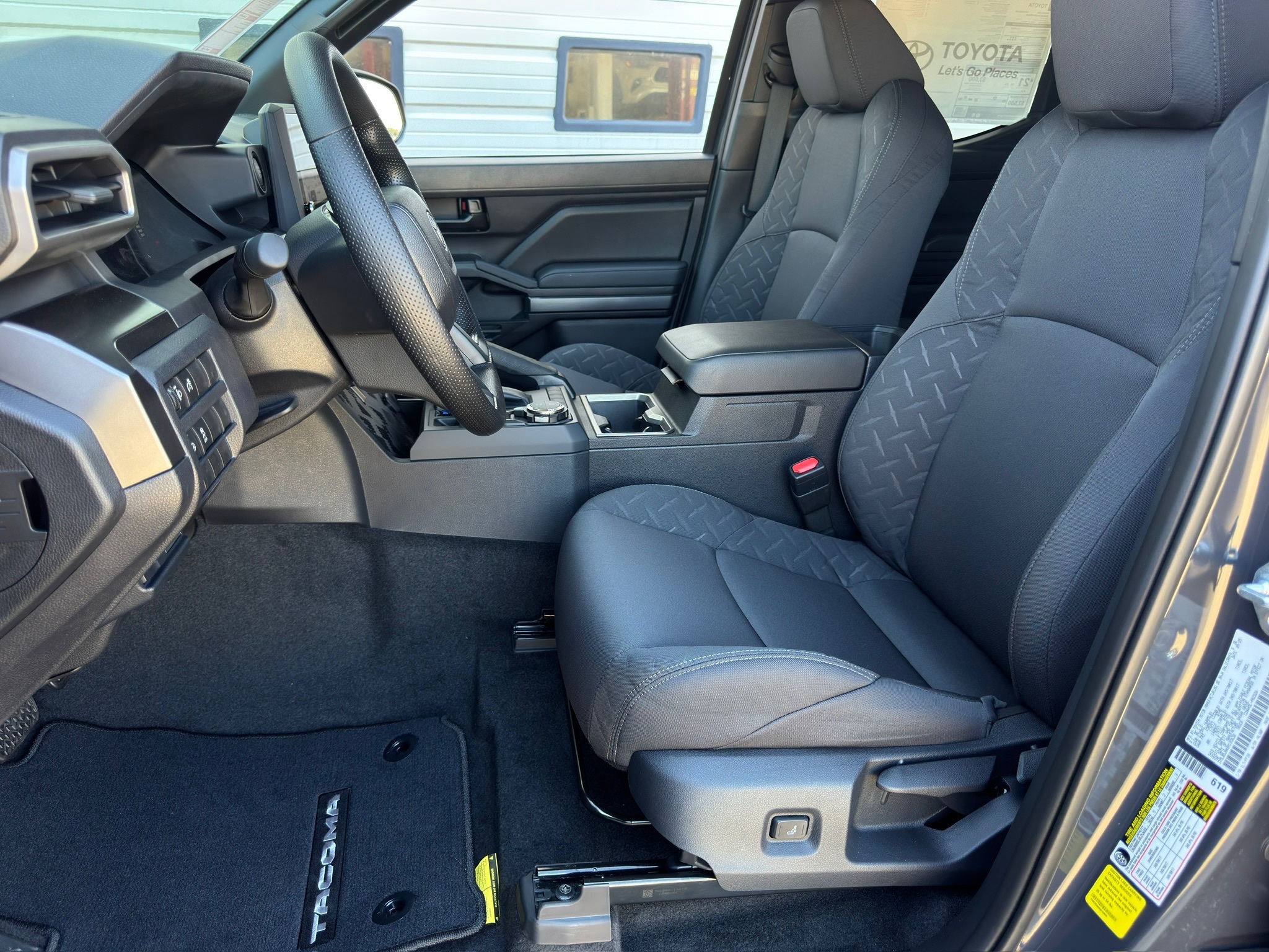 2025 Toyota Tacoma SR5 - 6