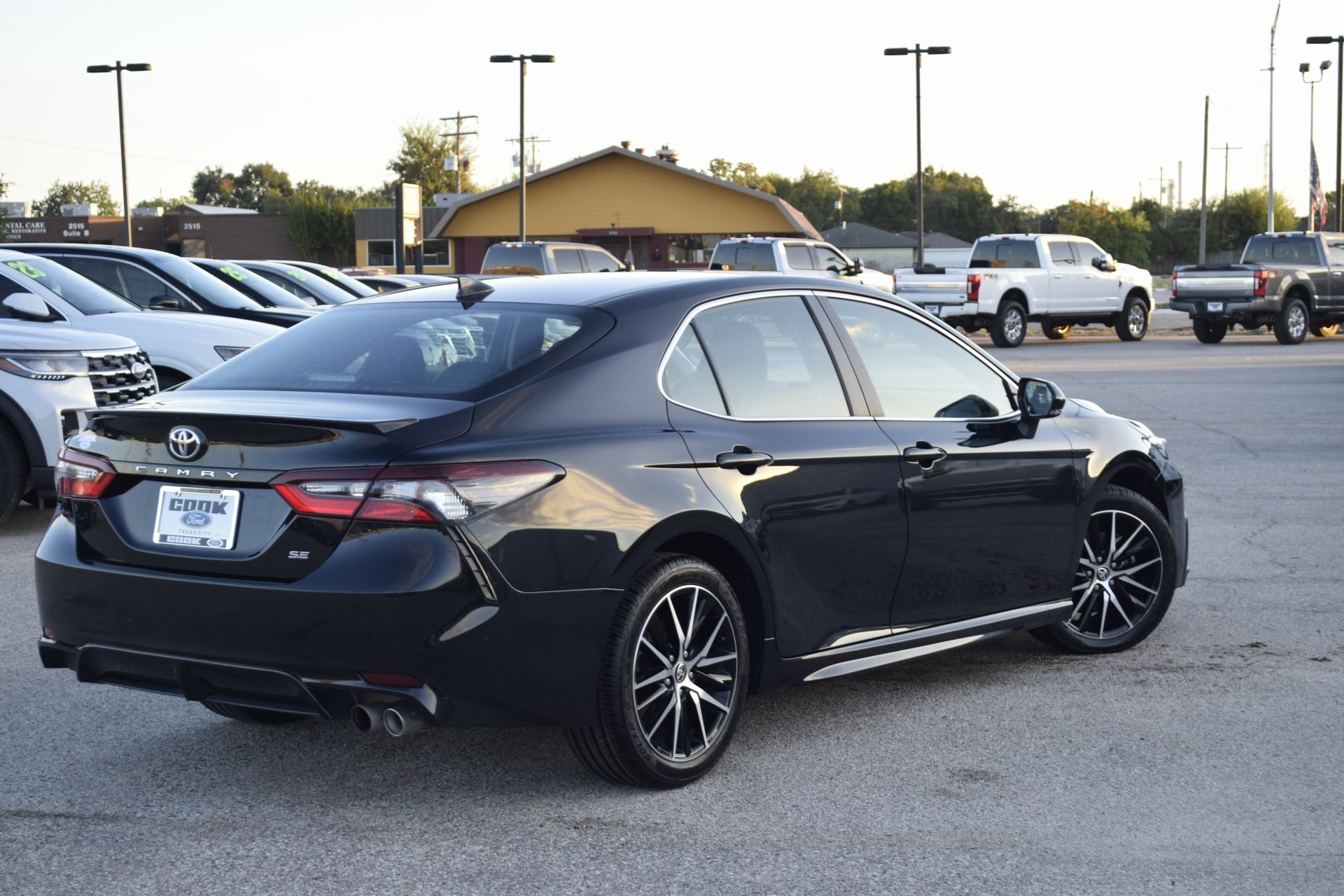 2024 Toyota Camry SE - 9